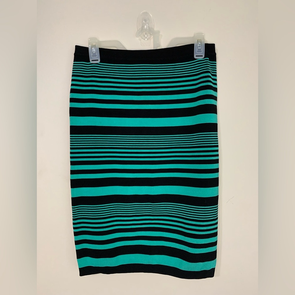 Bebe Women’s Skirt Size XL
